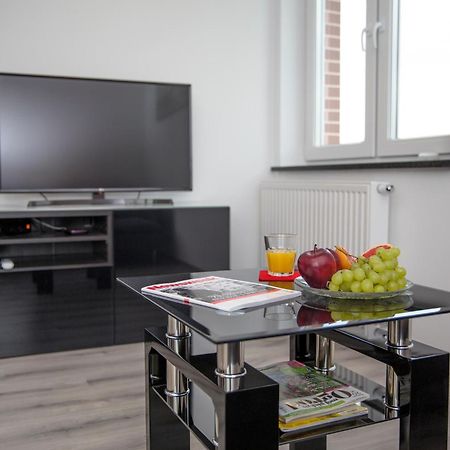 Apartament 102 G&W Apartment Вроцлав Екстериор снимка