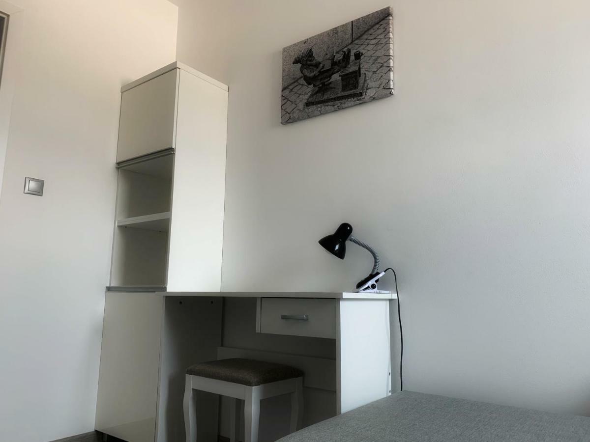 Apartament 102 G&W Apartment Вроцлав Екстериор снимка