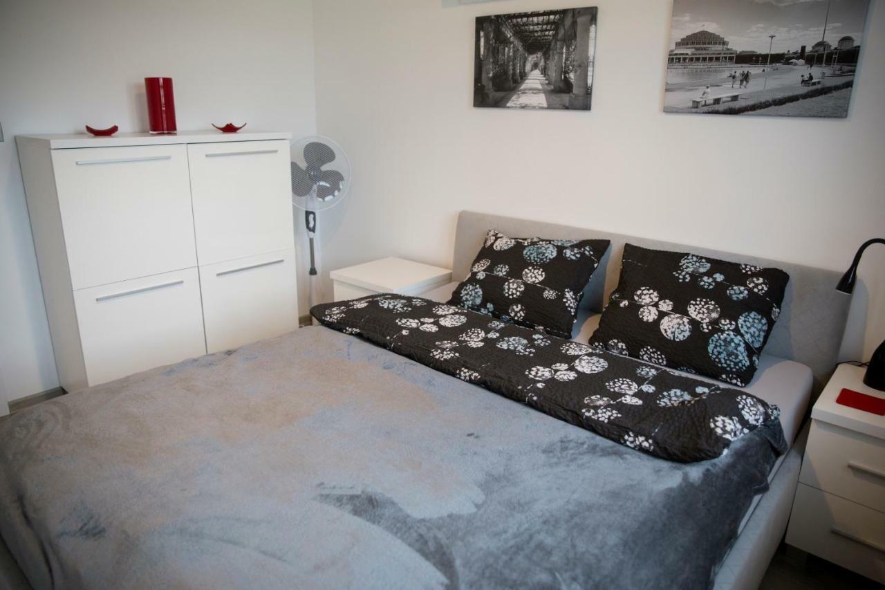 Apartament 102 G&W Apartment Вроцлав Екстериор снимка